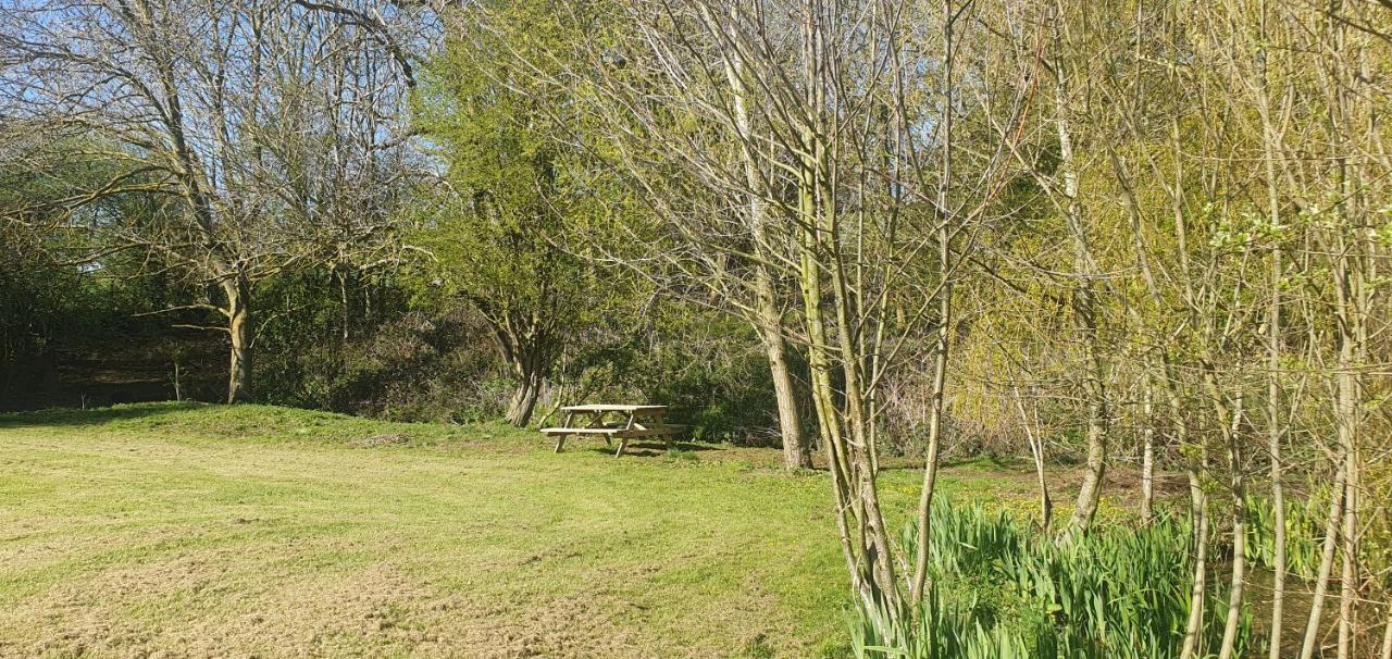 Отель Peppercorn Pod At Beck House Glamping Salmonby Экстерьер фото