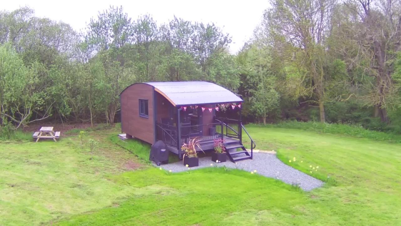 Отель Peppercorn Pod At Beck House Glamping Salmonby Экстерьер фото