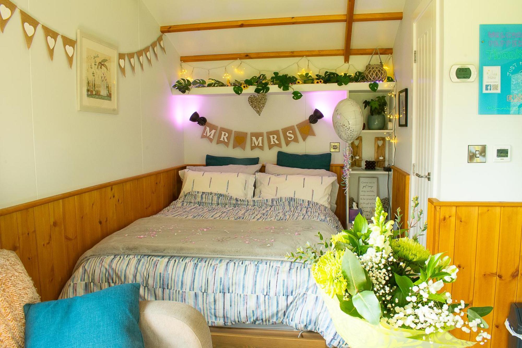 Отель Peppercorn Pod At Beck House Glamping Salmonby Экстерьер фото