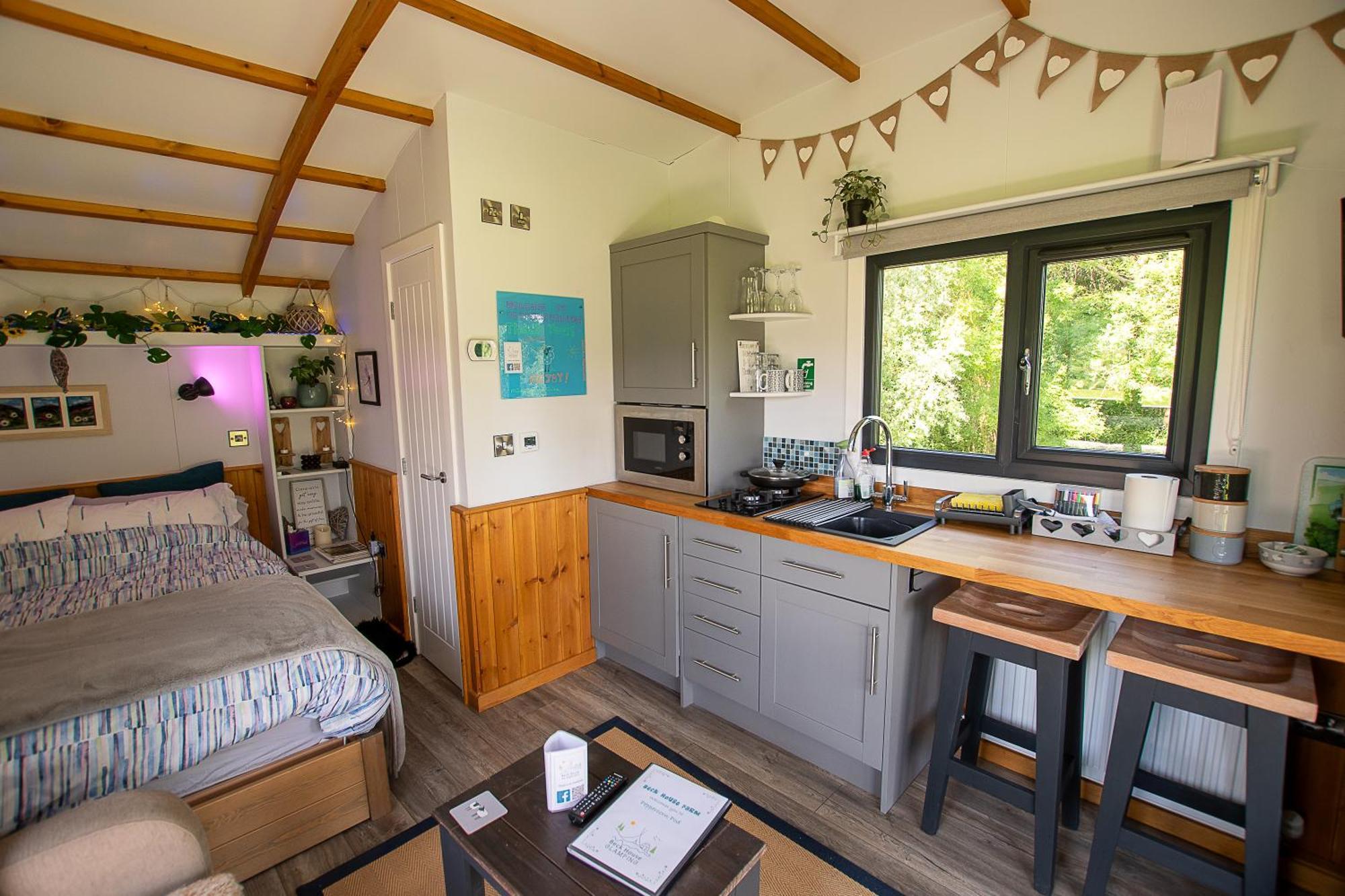 Отель Peppercorn Pod At Beck House Glamping Salmonby Экстерьер фото